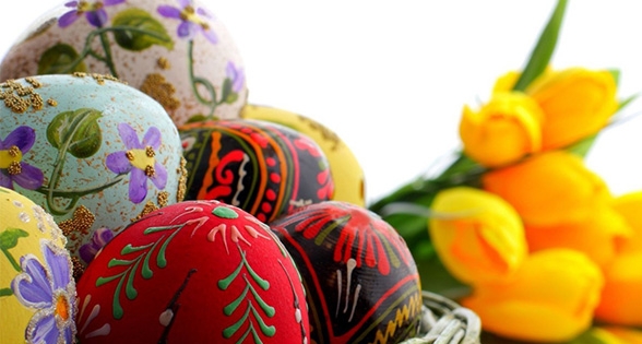 Mielul, ștampila, cozonacul, oul, găina și vopseaua