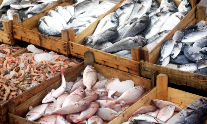 Ce trebuie să ştim atunci când cumpărăm peşte şi fructe de mare